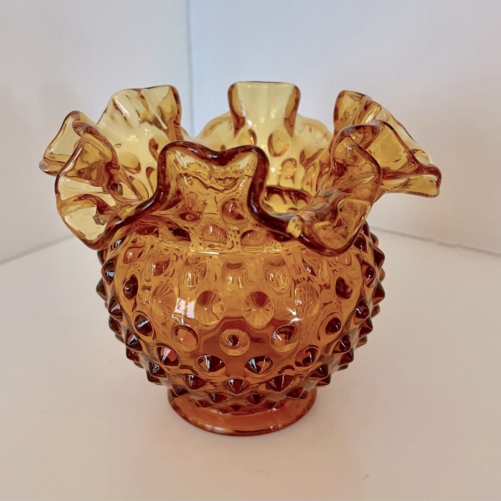 Fenton, hobnail, gold, glass, ruffled vase in perfect condition! Sweet gift!